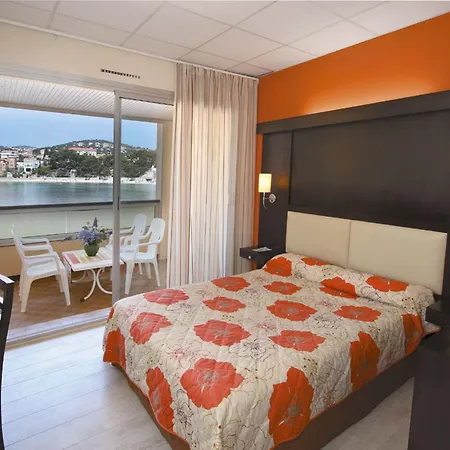 Golf 2* Бандоль