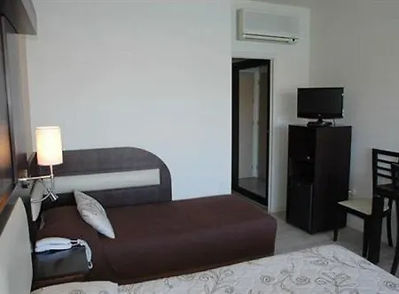 Golf Hotel