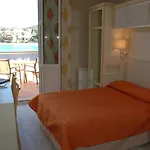 Golf Hotel 2*