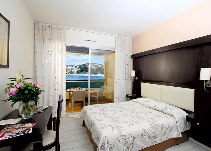 Golf Otel 2*